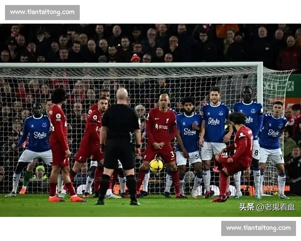 德比大战烽火再燃宿敌对决掀起城市荣耀风暴点燃球迷激情岁月传奇 - 副本 德比大战烽火再燃宿敌对决掀起城市荣耀风暴点燃球迷激情岁月传奇 - 副本